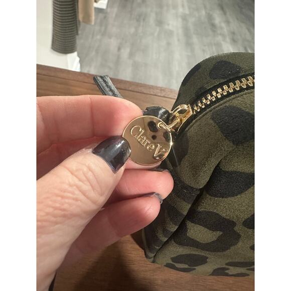 SOLD Clare V Midi Sac Army Pablo Cat Suede Purse Crossbody Bag - Picture 5 of 10